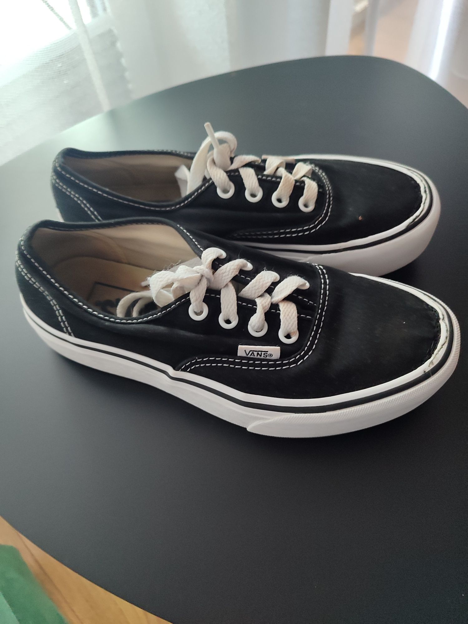 Buty damskie Vans rozmiar 36.5 stan bardzo dobry