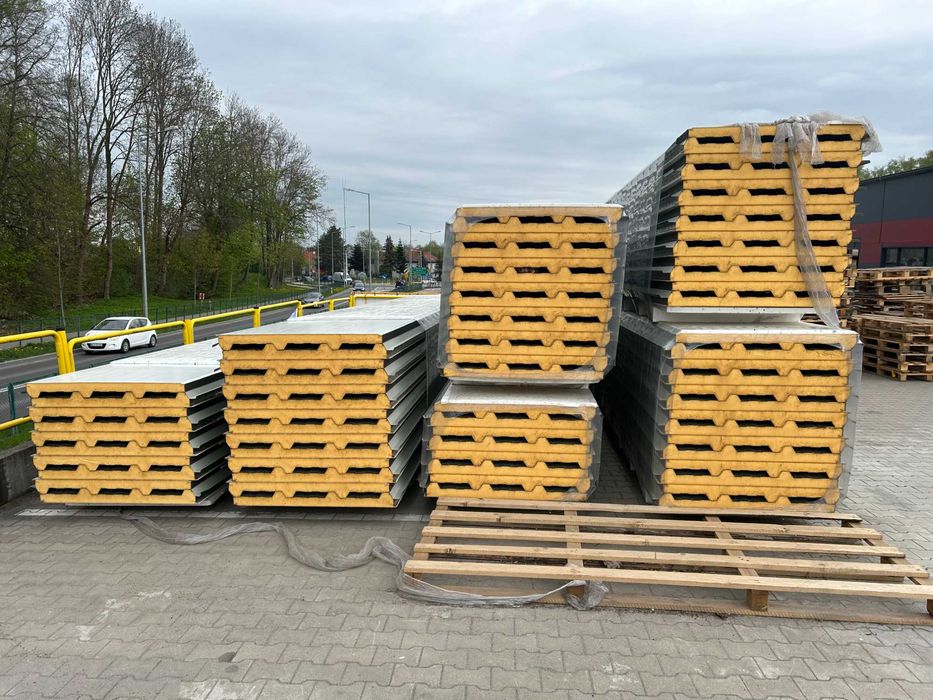 Płyta Warstwowa Dachowa