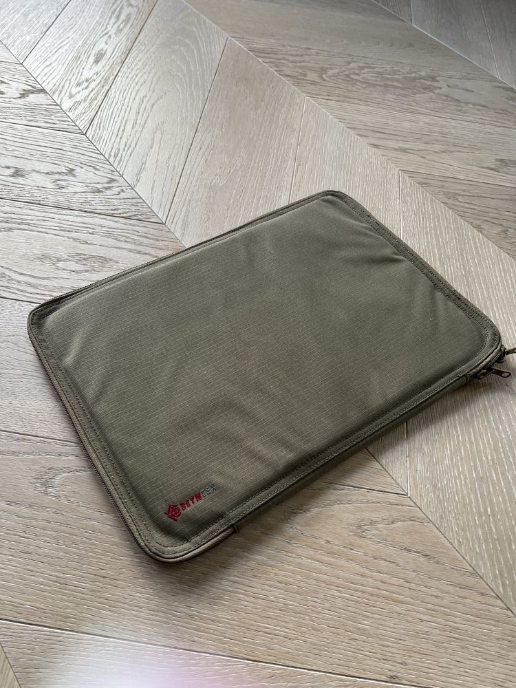 Case etui laptop Seyntex 40 x 28 cm moro khaki dwustronne