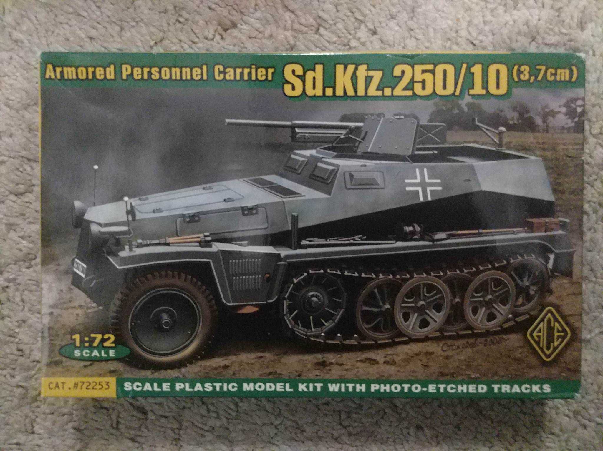 ACE 72253 Sd.Kfz.250/10 Leichter Schutzenpanzerwagen (3.7cm)