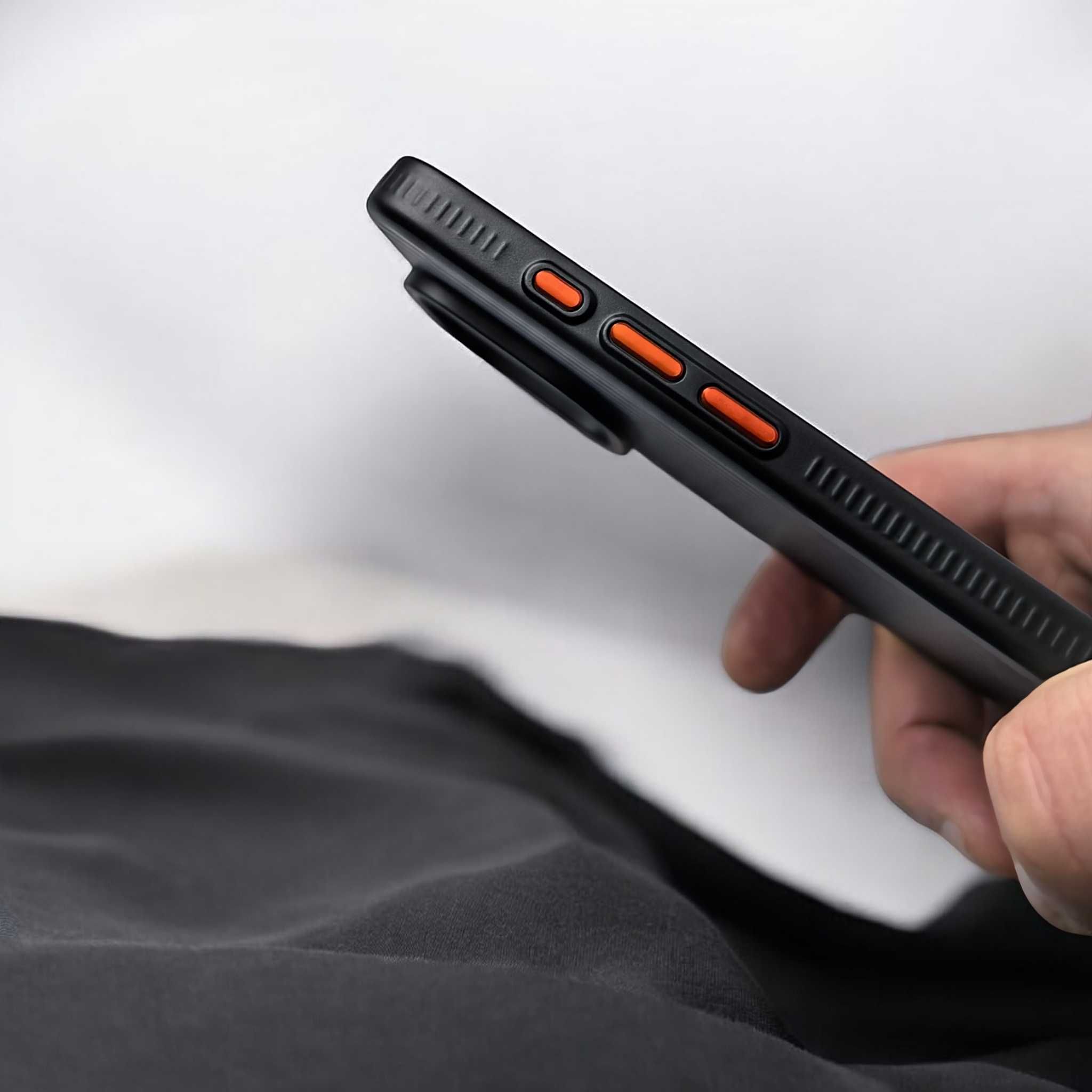 Etui NUOVARA Line do iPhone 16 Pro Max (Black Orange)