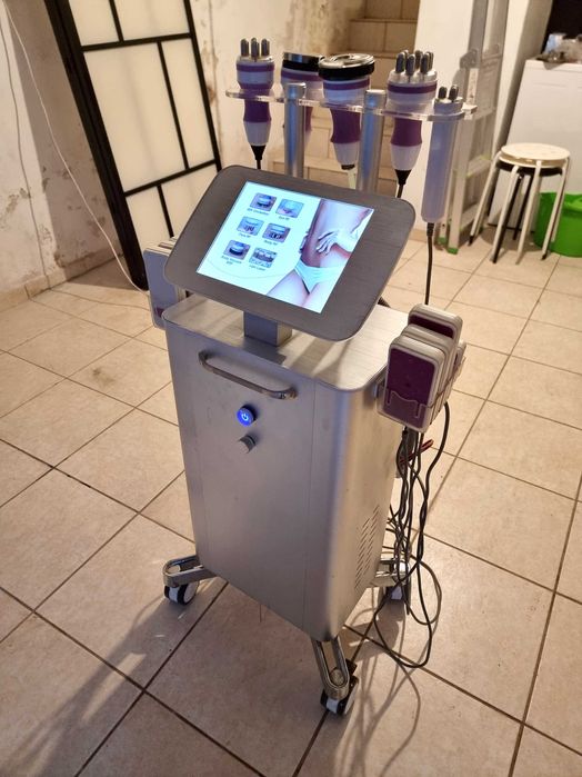 Lipo-laser + Cavitação e Radiofrequência + Vaco