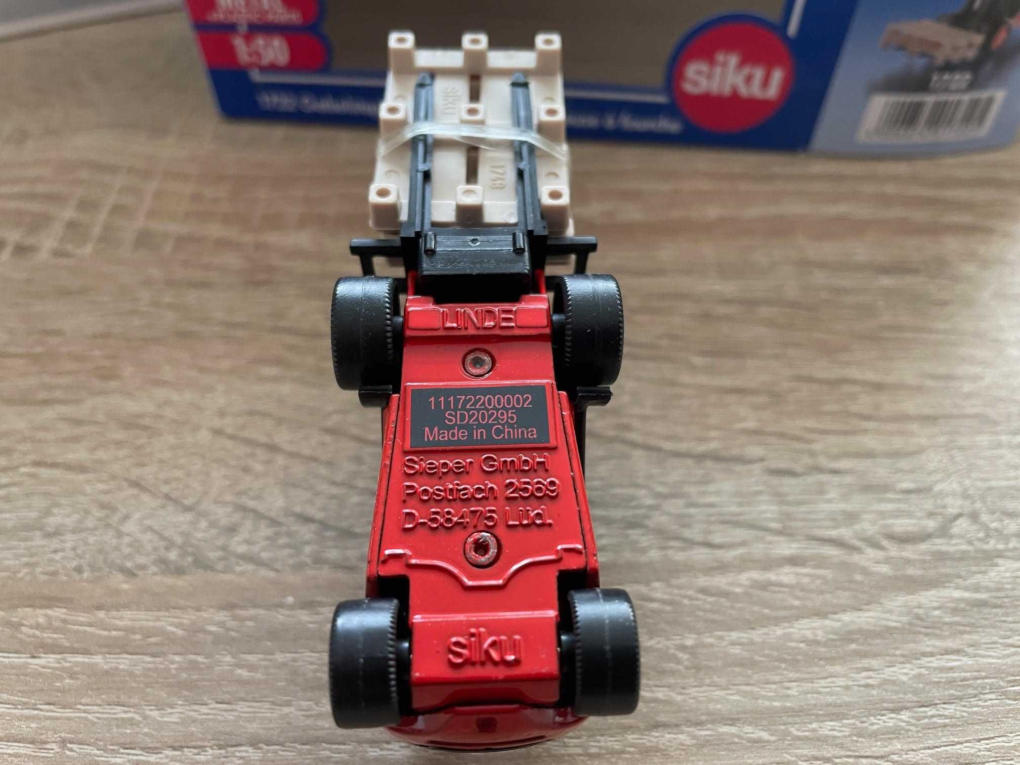 Model - 2 szt wózek widłowy Linde by SIKU S1722 -