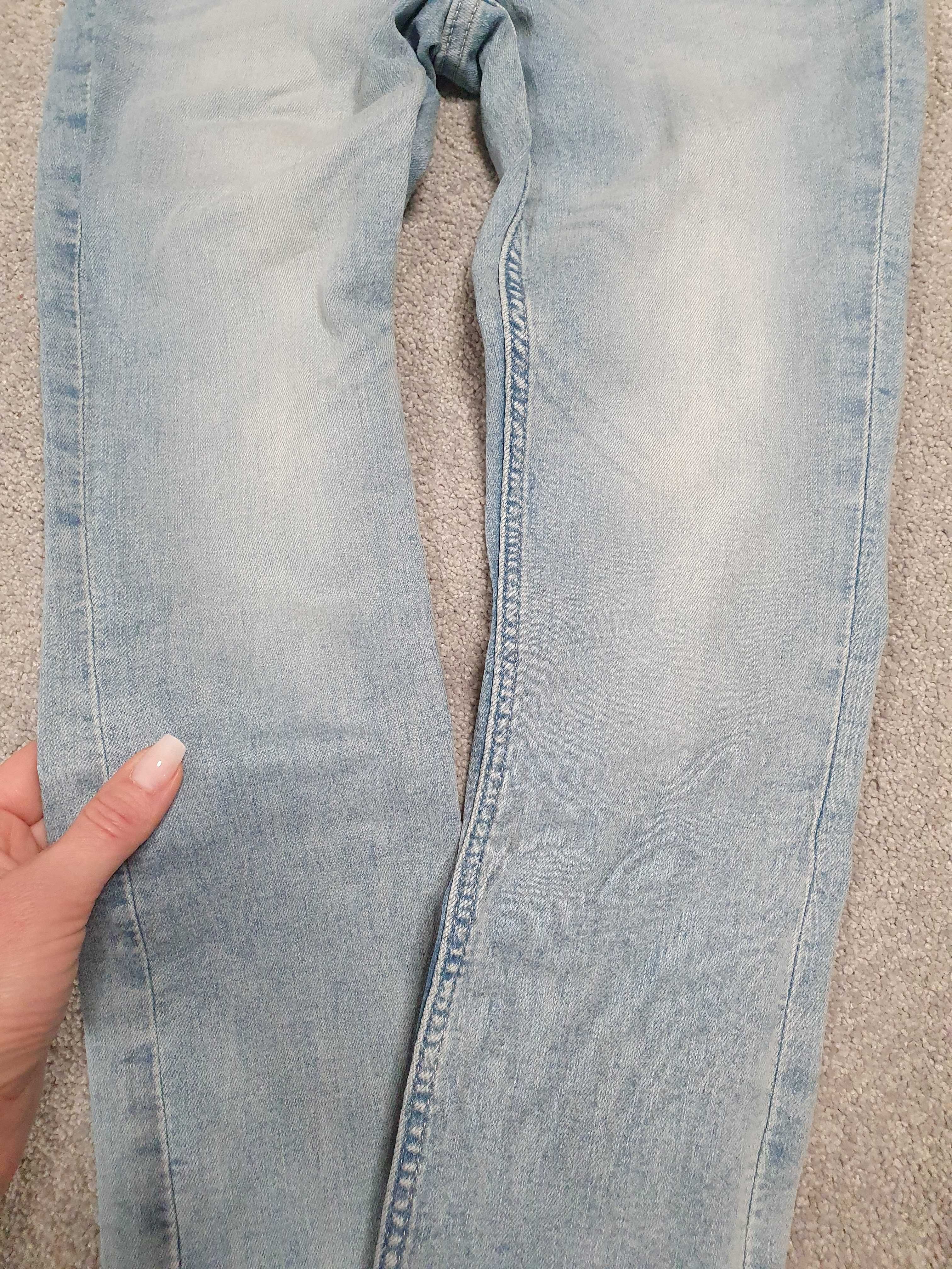 H&M Spodnie jeansy ogrodniczki 7-8 lat r. 128
