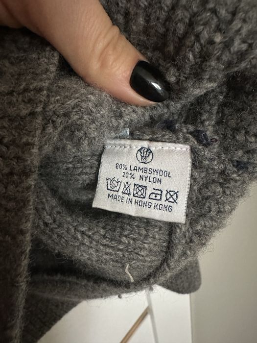 Welniany sweter welna jagnieca lambswool szary zapinany na suwak zamek