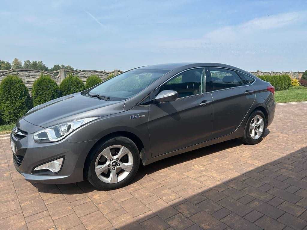 Sprzedam samochód osobowy Hyundai i40