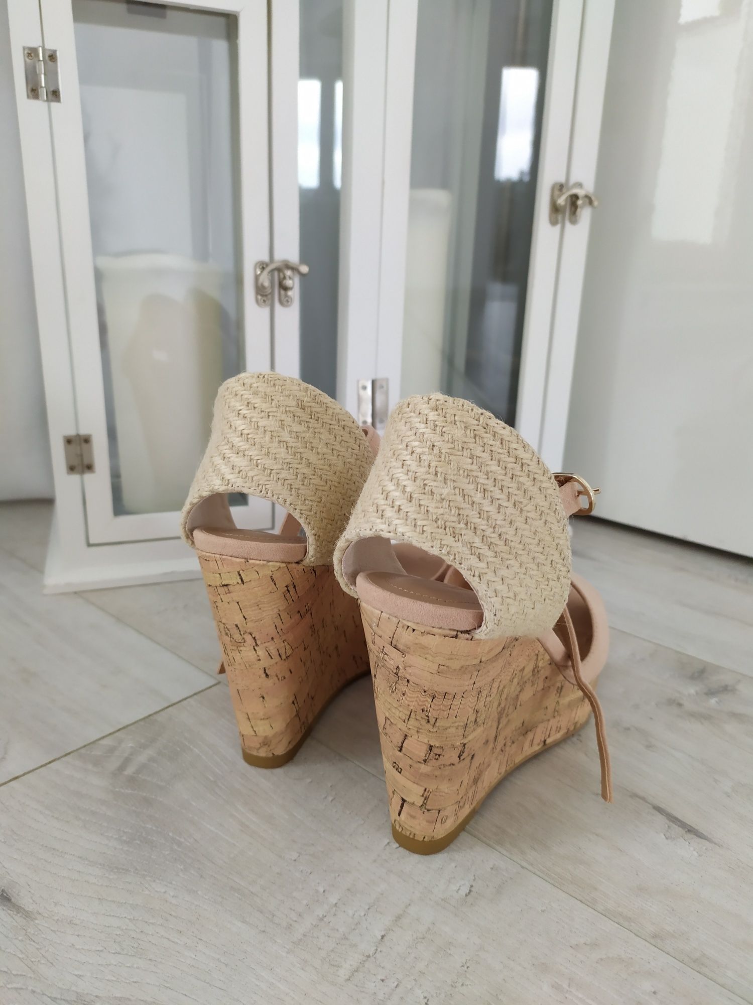 NOWE buty na koturnie H&M