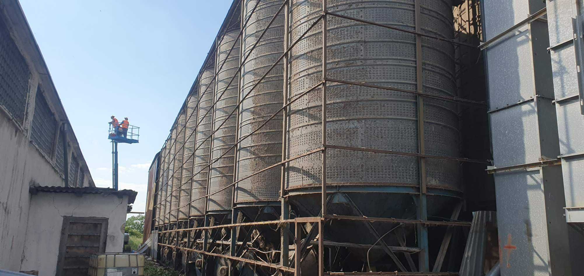 Silos perforowany 35 tonowy wewnętrzny Petkus, chłodnica kukurydzy,