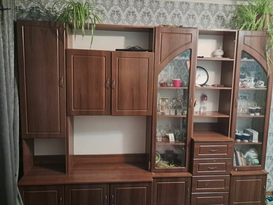 Продам стінку в доброму стані