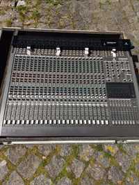 Behringer eurodesk M8000