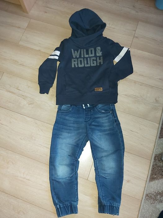 Spodnie joggery , jeansy chłopięce f&f rozmiar 104