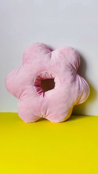 Poduszka piercingowa donut do spania i przekłuwania uszu KWIATEK róż