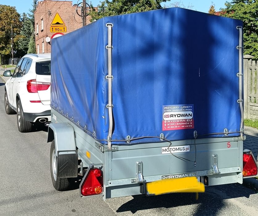 Usługi transportowe – przewóz rzeczy, dowóz, przeprowadzki