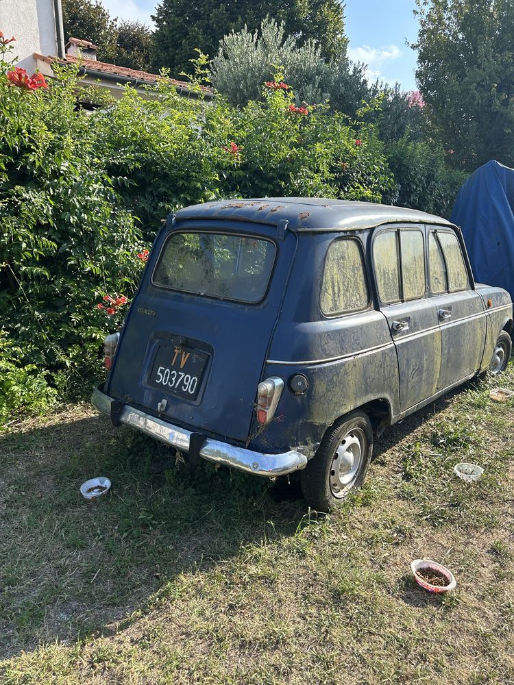 Renault 4 prosto z wloch