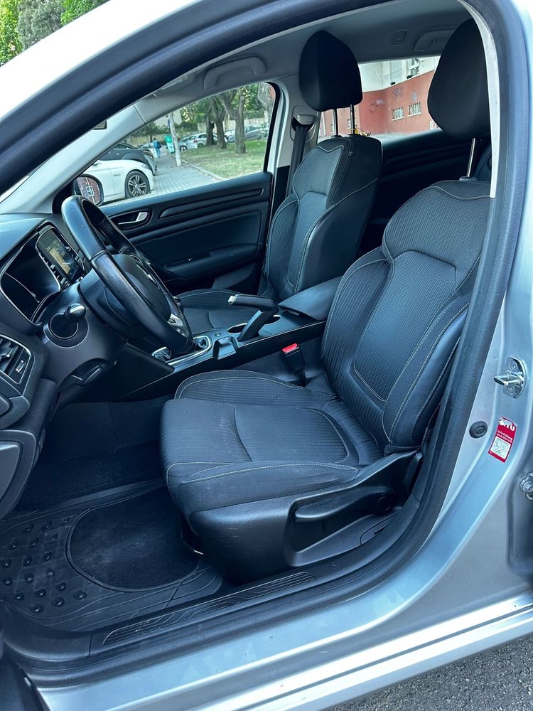 Vende-se Renault Megane Grandtour 2020
