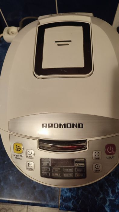Мультиварка Redmond