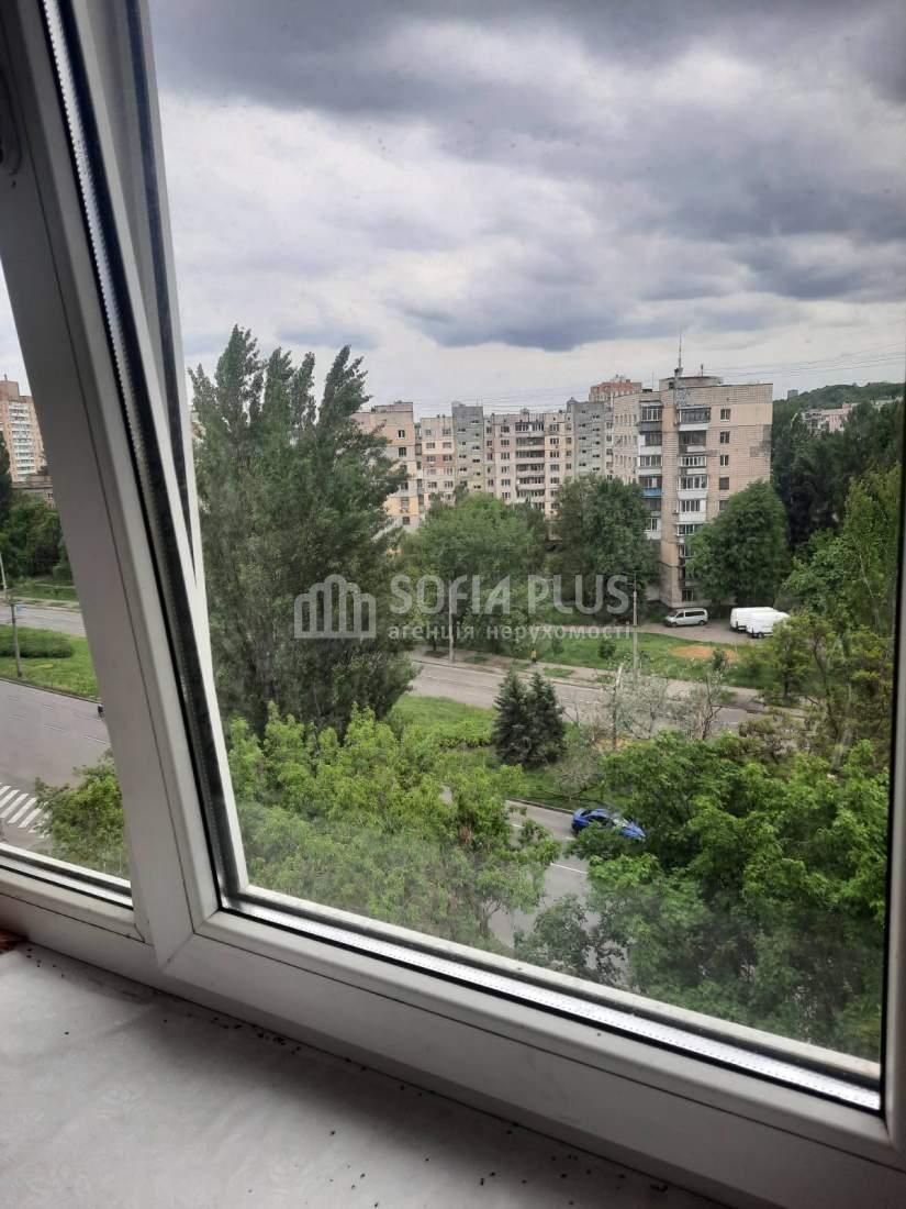 Срочно! 2к, Івашкевича Ярослава вул. 3, недорого