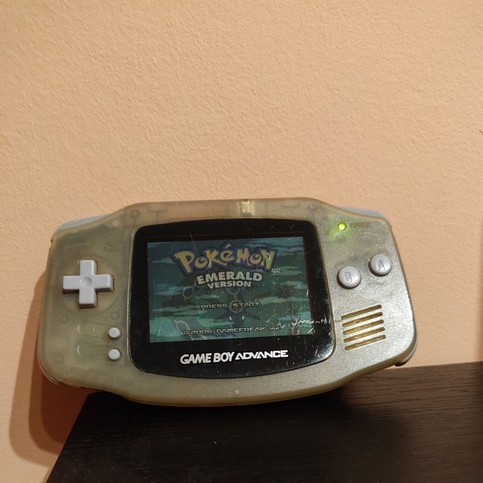 Nintendo GameBoy advance bez klapki