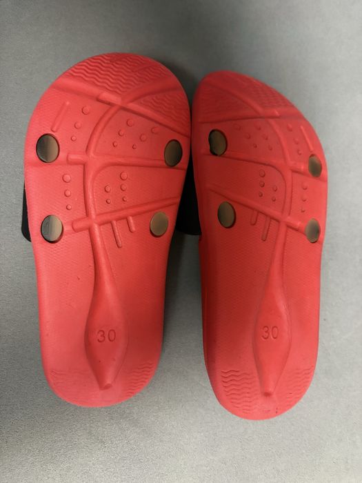 Klapki basenowe Zygzak Mcqueen, 30