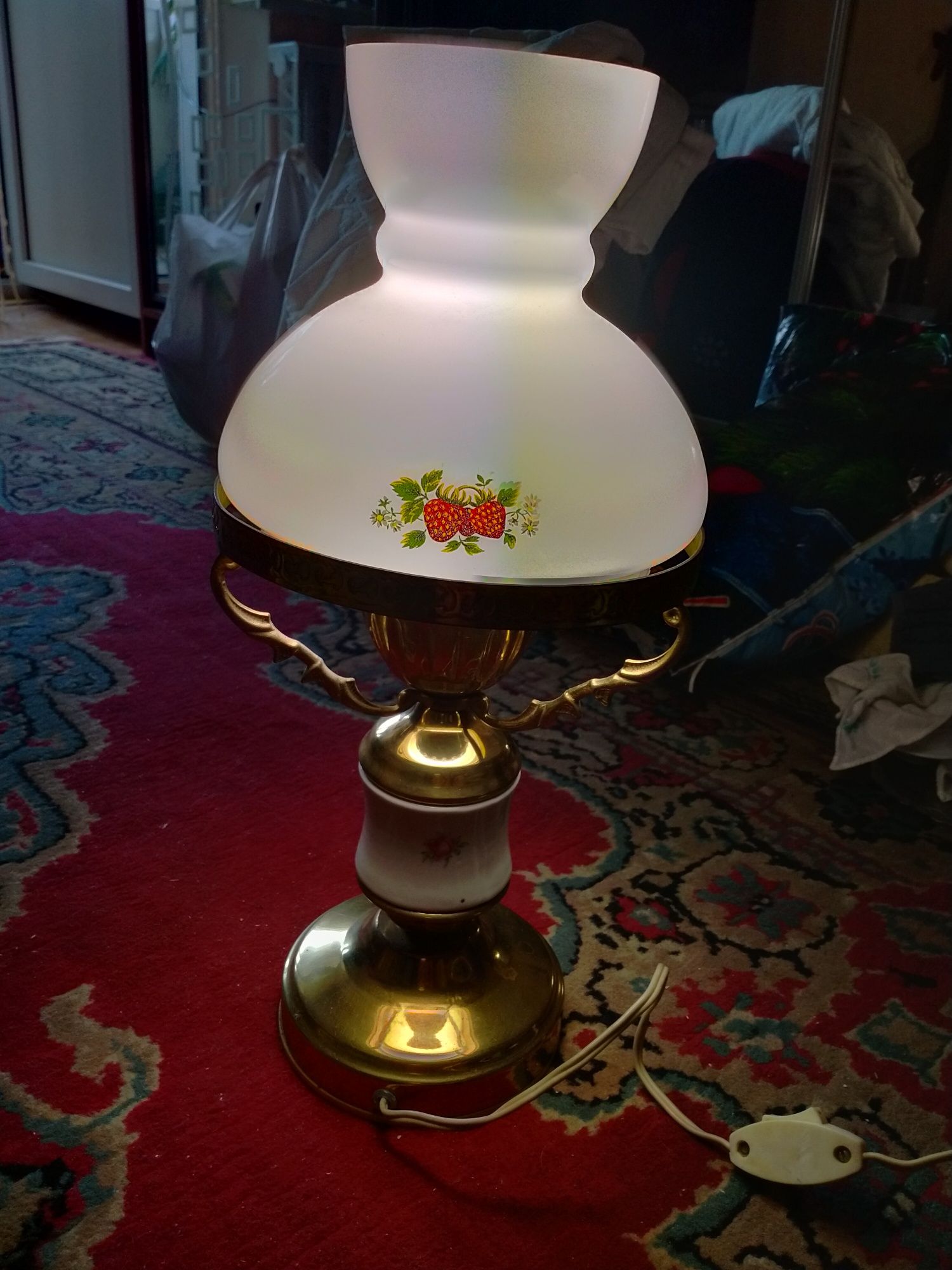 Старинная лампа из латуни