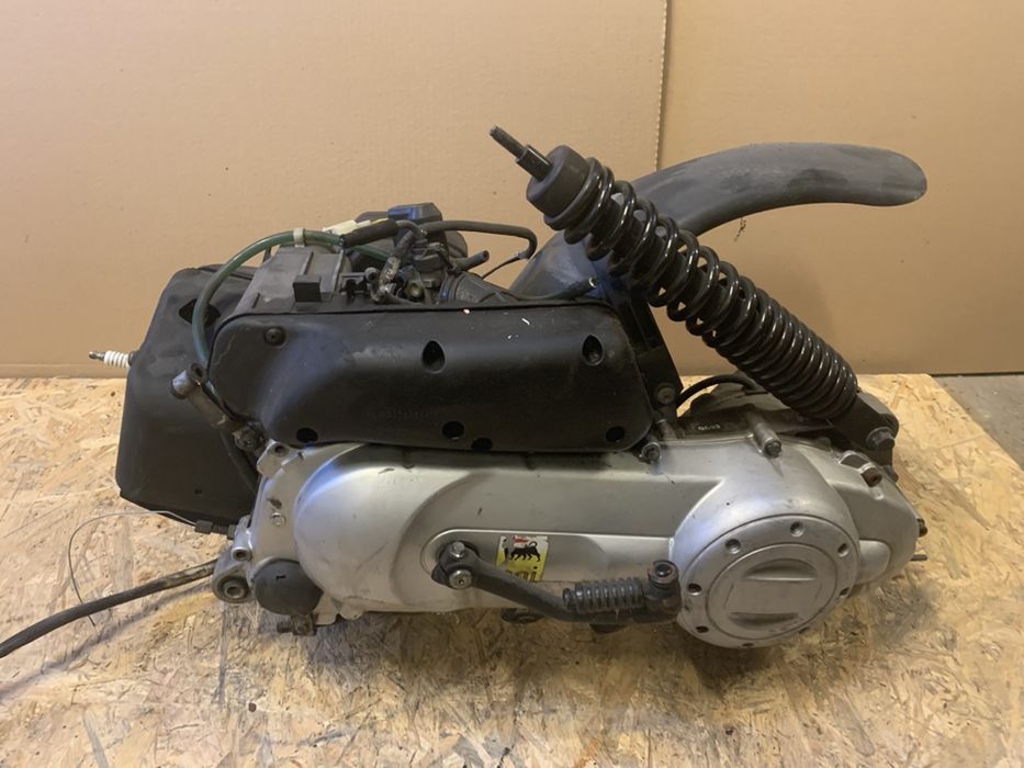 Silnik Piaggio Gilera Aprilia SR Typhoon Motard