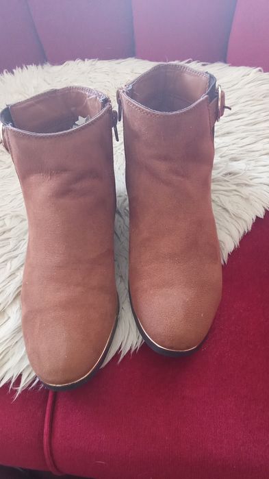 Primark 37- botki karmelowy złote