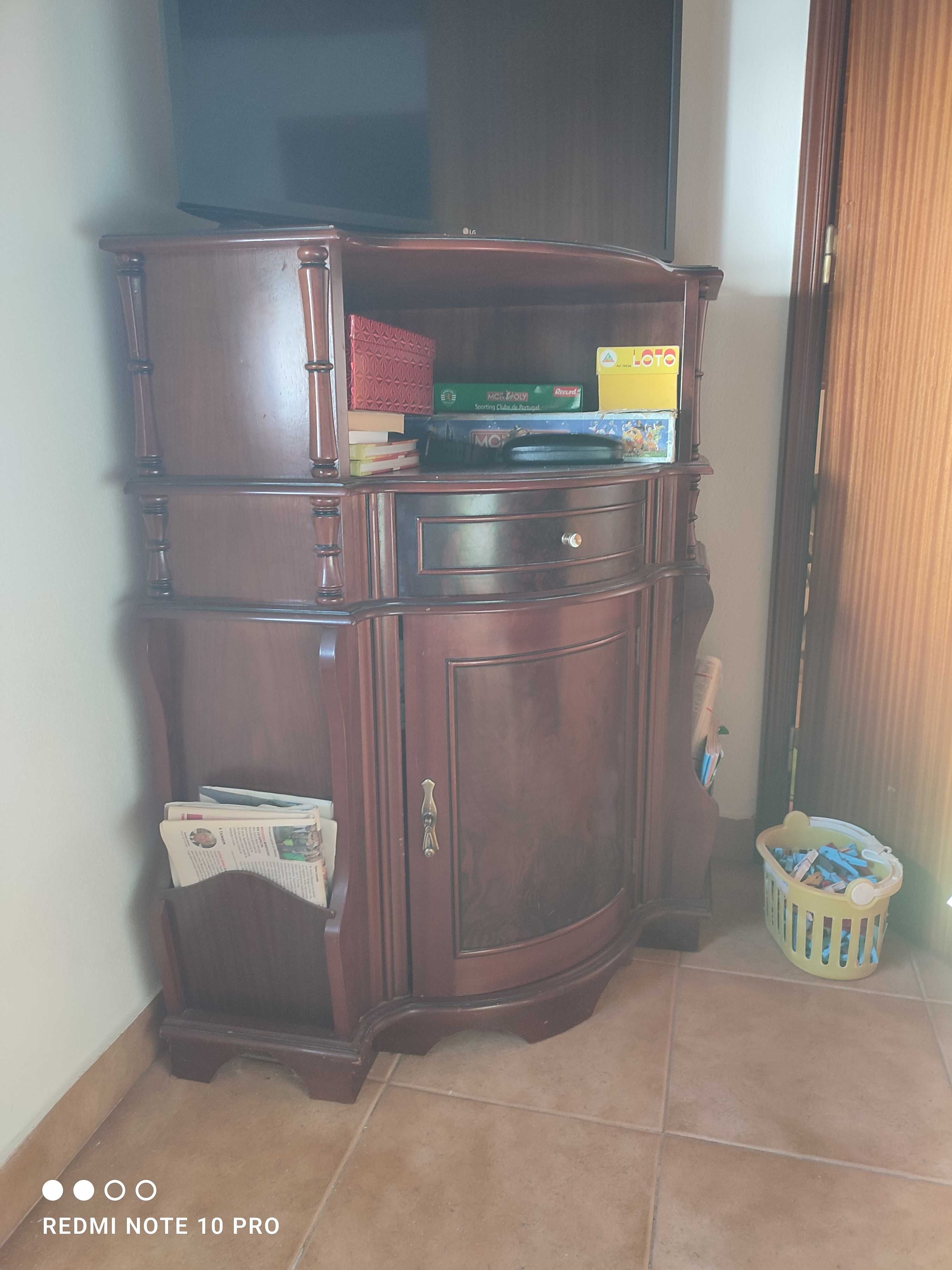 Movel com tv ou qualquer
