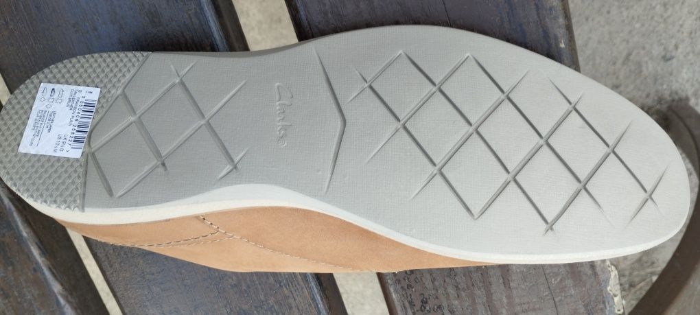 Brooks 44, 5 l Keen, Merrell 40