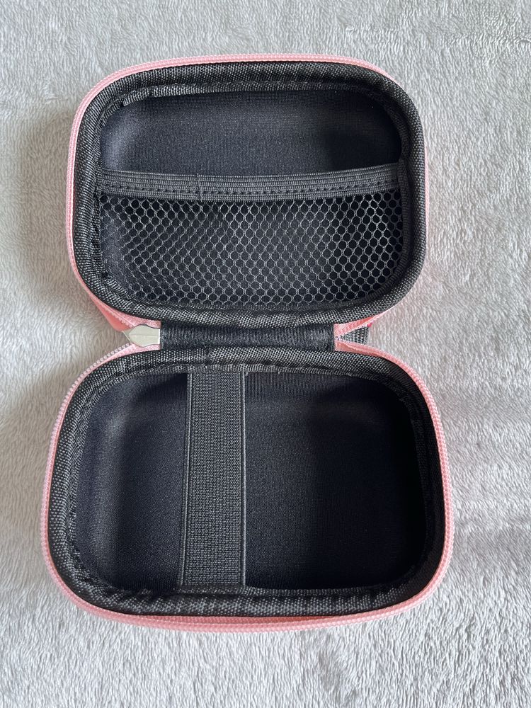 Etui case na akcesoria elektroniczne