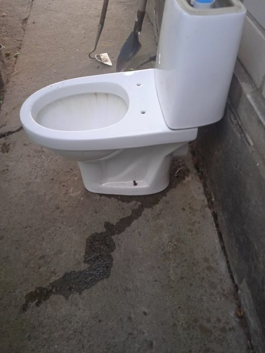 Унітаз кирамічний бу.