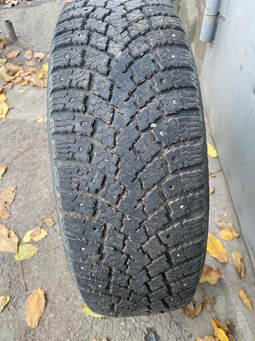 Резина зимняя 225/65 R17 шипованная