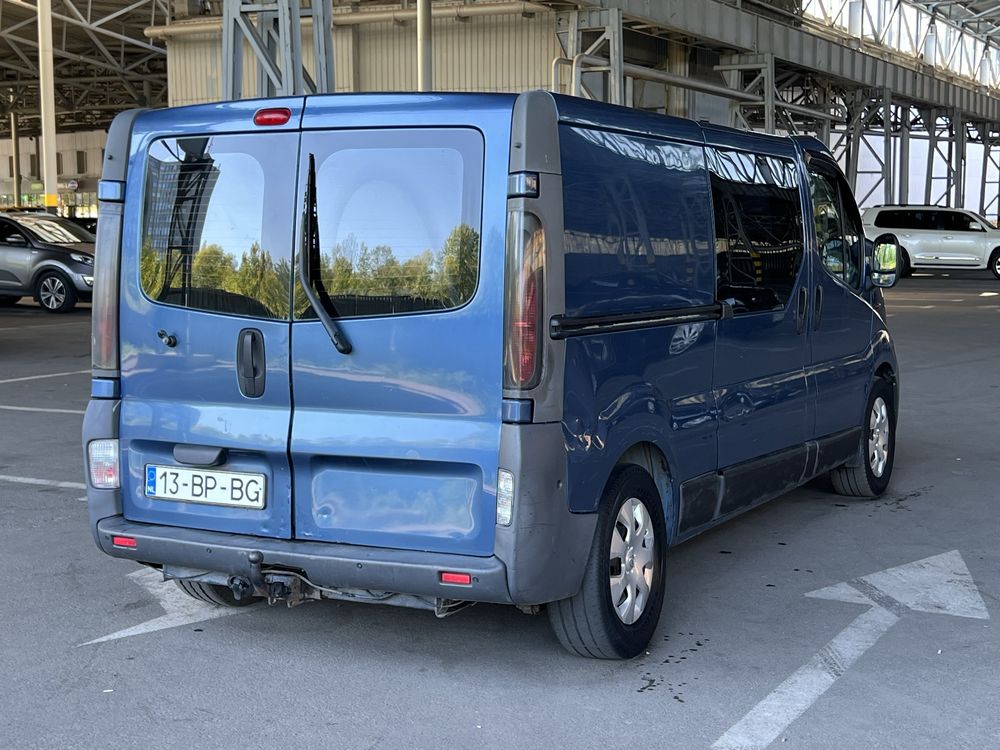 Opel Vivaro 2.5 Дизель, Груз/Пасс. Long. Trafic.