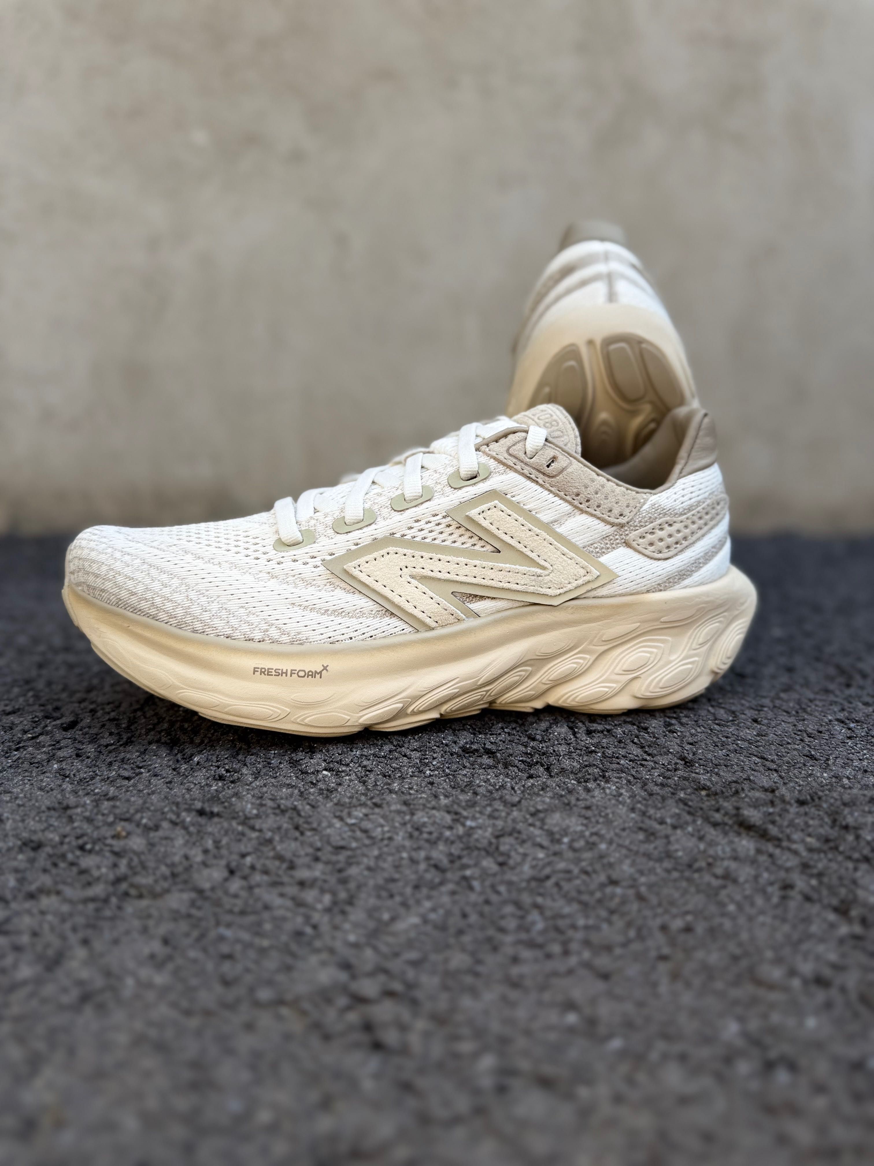 Бігові кросівки new balance 1080v13. оригінал.