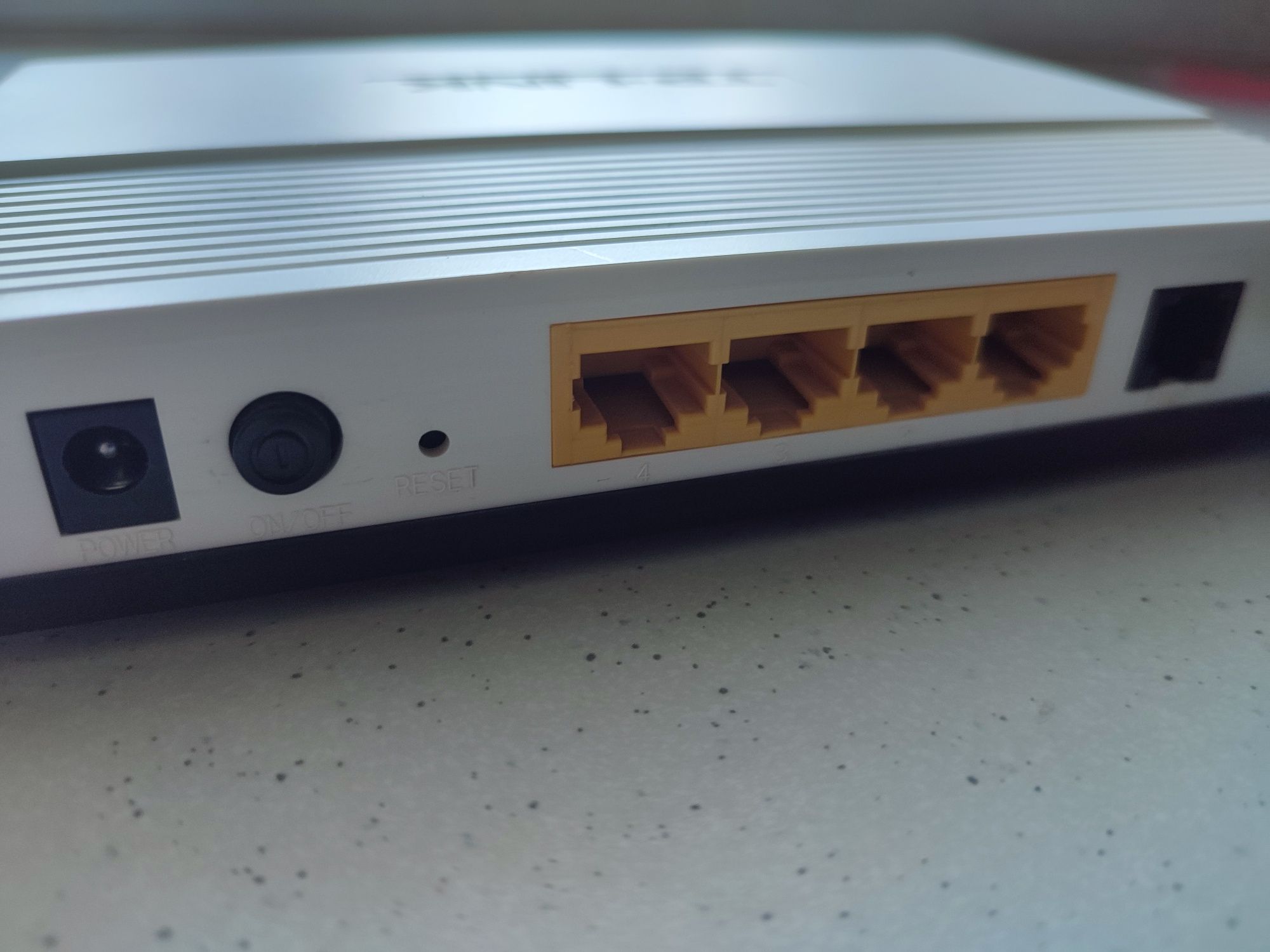 Sprzedam router TP LINK TD-W8901G