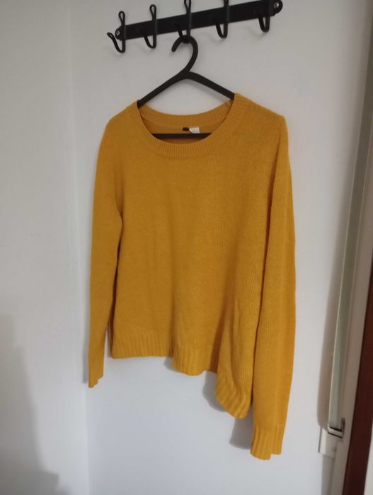 Camisola amarela confortável da H&M