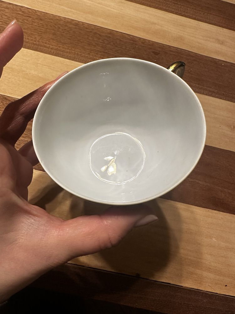 Chińska porcelana filiżanka i talerzyk motyw chin gejsza
