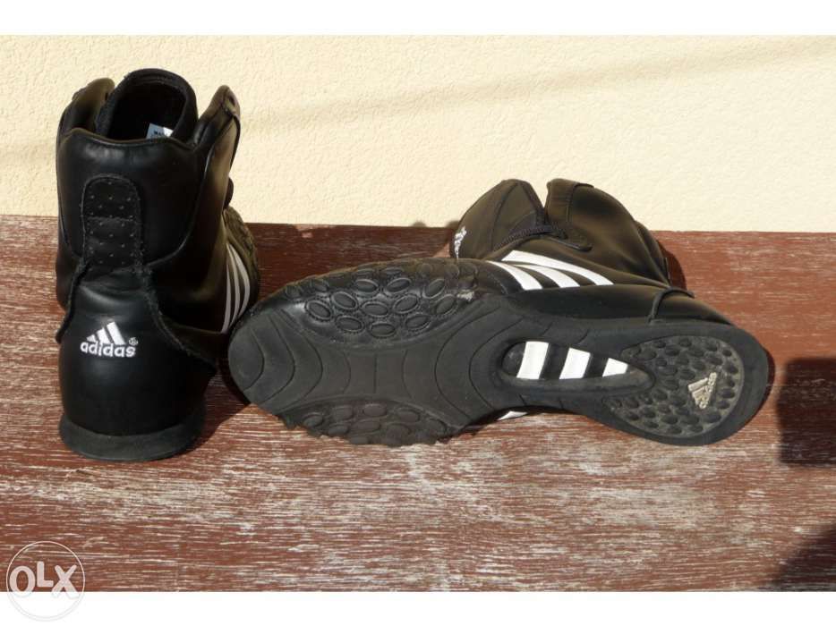 Botas Adidas Pretas