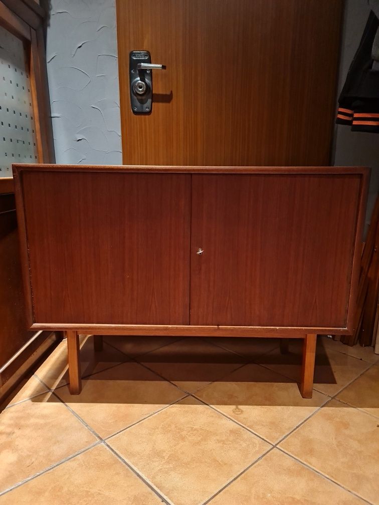 Komoda ,szafka tekowa ,skandynawski design,Dania lata 60,vintage
