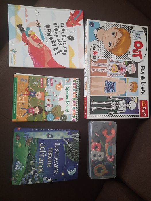 Literki mangetyczne, książki, zbiór zadań i puzzle edukacyjne