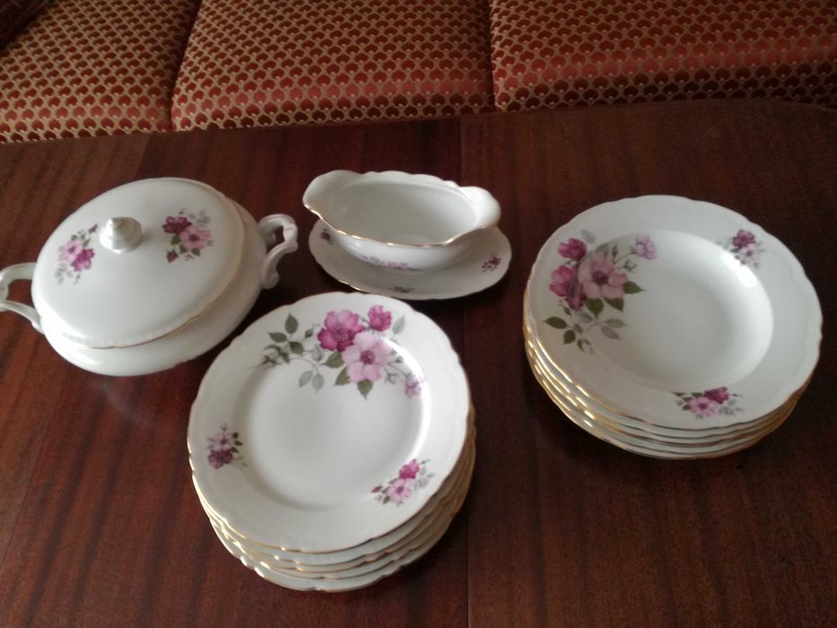 Serwis obiadowy porcelanowy Czechosłowacja 6 osobowy nieużywany