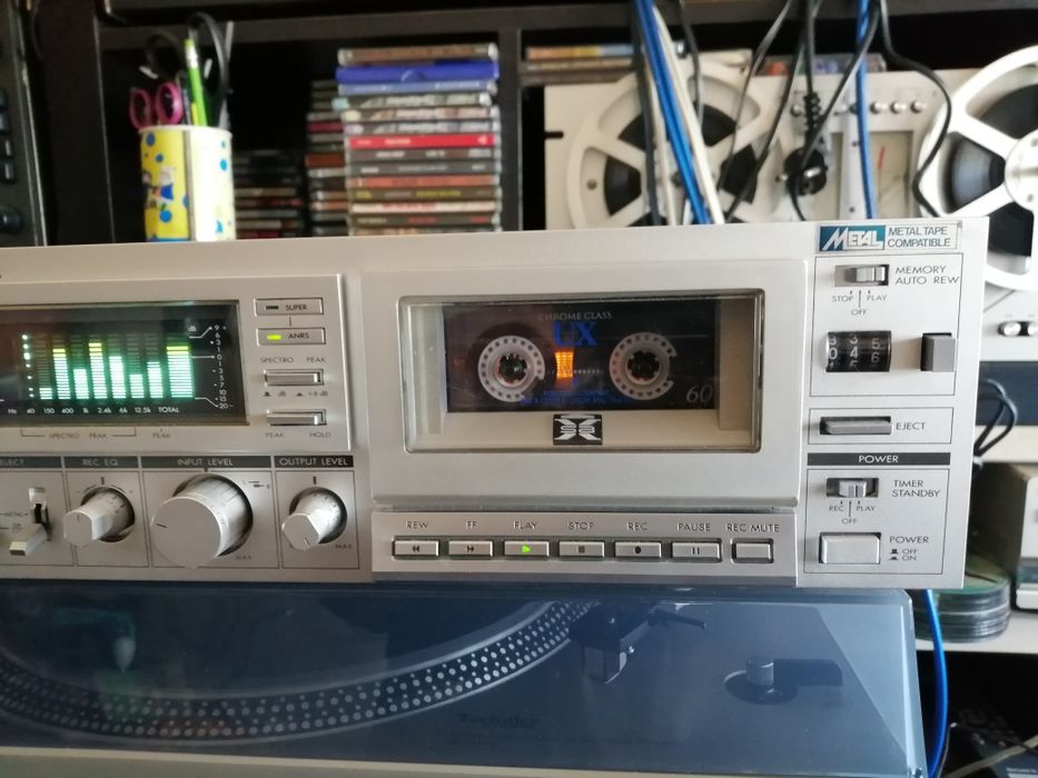 Três Decks JVC vintage