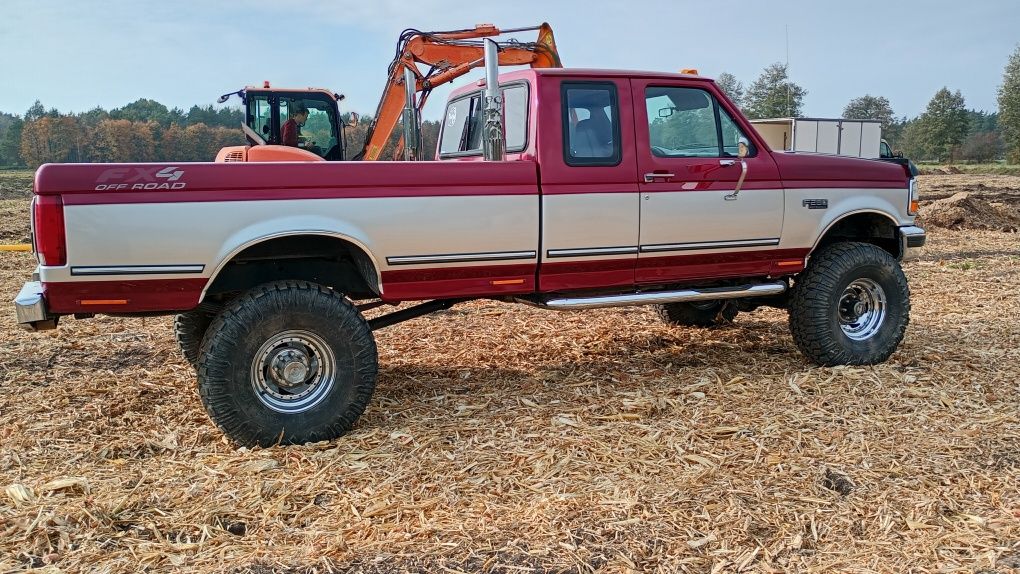 Ford F‑250 FX4 XLT 5.8 V8 4×4 + reduktor–USA,oryginał,gotowy do jazdy!