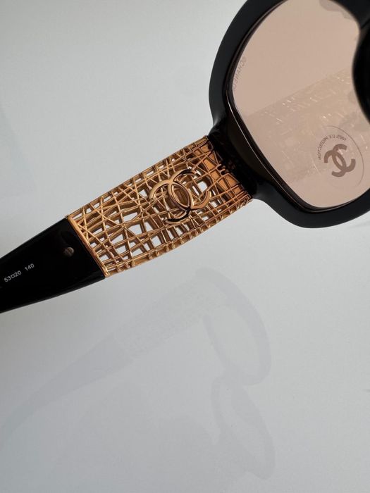 Okulary przeciwsłoneczne motyle.