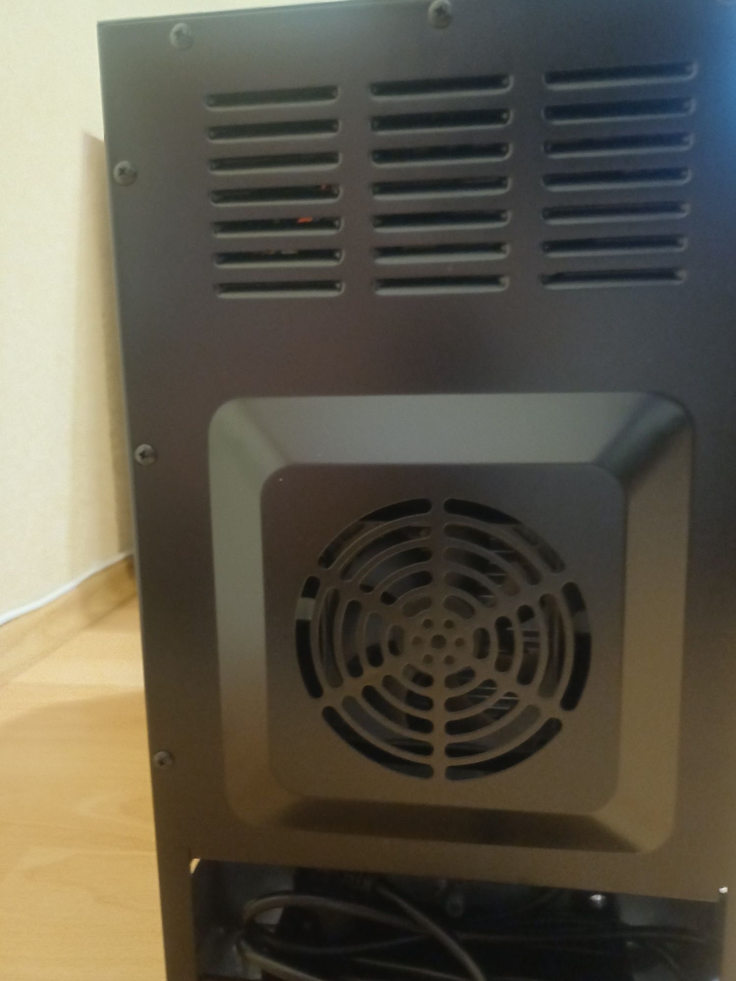 Винна шафа Philco