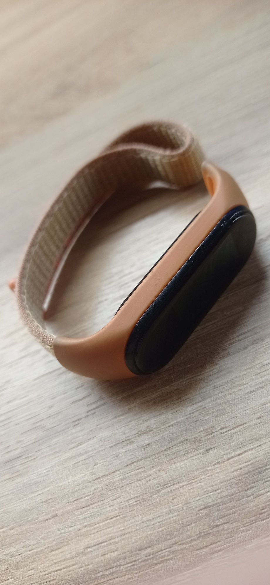 Продам браслет Mi bend 4