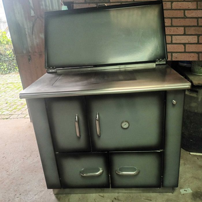 Fogão de lenha como novo