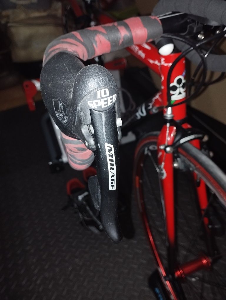 Bicicleta estrada Colnago + Rolo Elite