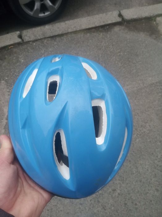 Велосипедний шолом