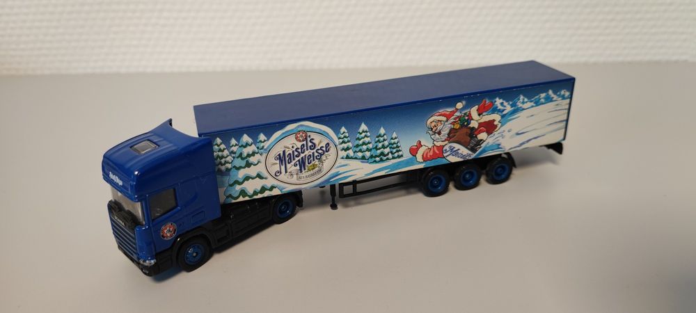 Колекція масштабних моделей авто вантажівок. Масштаб 1:87.