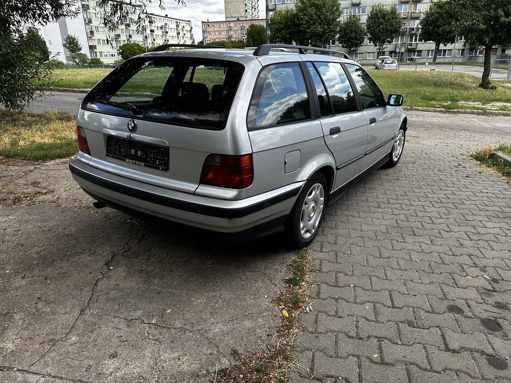Bmw e36 318i touring polift